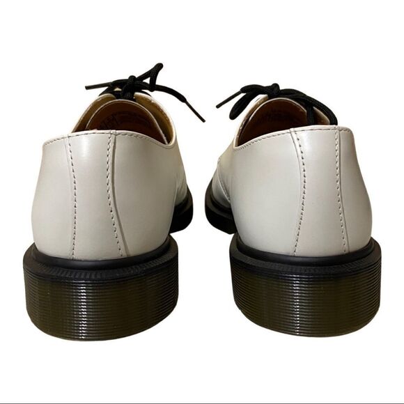 HTF Dr. Martens Unisex White Light Academia Smooth Leather Oxfords #10078 - Picture 4 of 8